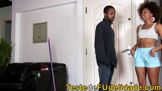 ˳�스의 대부분의 감각적인 아름다움을 사랑하는 모습에서 하녀의 섹시한 Giovanna Bombom 에 의해 연삭의 집을 사용하여,단 빨간 속옷 현장 전체에서트 테스트 데 Fudelidade