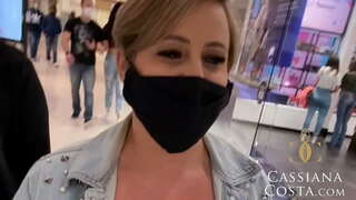 Goung mat engem Kolleg vun Hirem Mann