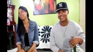 Yeniyetmə itirdi dərəcəsi alır, iki qara Döşlər