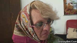 Ela gusta un mozo estraño