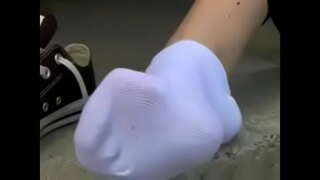 EMILYS අපිරිසිදු CHUCKS