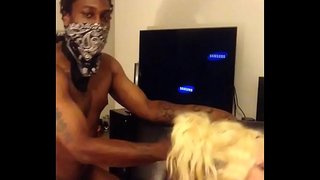 Blanche neige lapin de salope pour la bbc