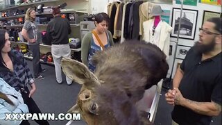 XXXPAWN - Tās Nekad Nav Bijušas Ar Vīrieti Pirms, Bet Tie ir Nepieciešama Nauda,