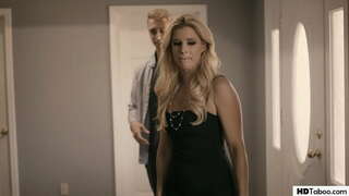 ō�度夏季和她的继子享受他妈的硬盘