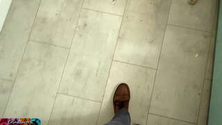 Blondīne liels titty sekretārs dod boss blowjob