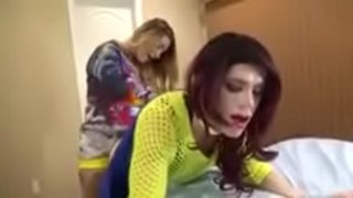 Blonde needs by പ്രധാന സ്ത്രീ ടോപ്പ്